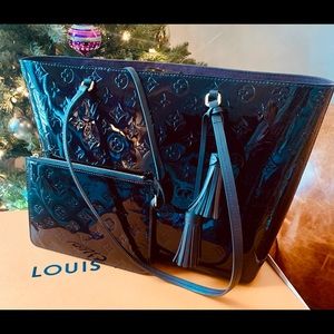 Louis Vuitton Vernis Long Beach MM